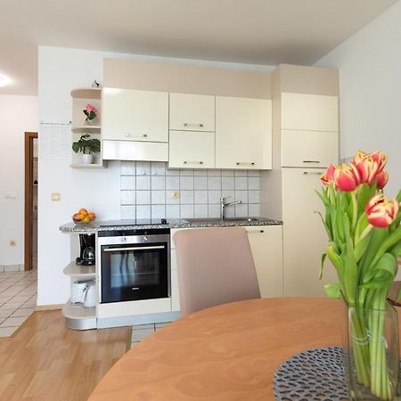 Apartment Filip Krk Town Extérieur photo