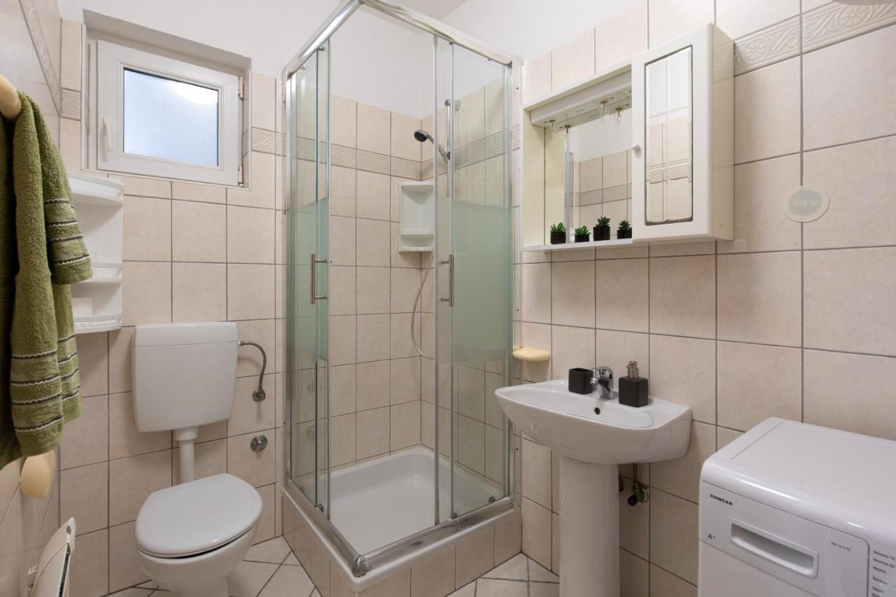 Apartment Filip Krk Town Extérieur photo